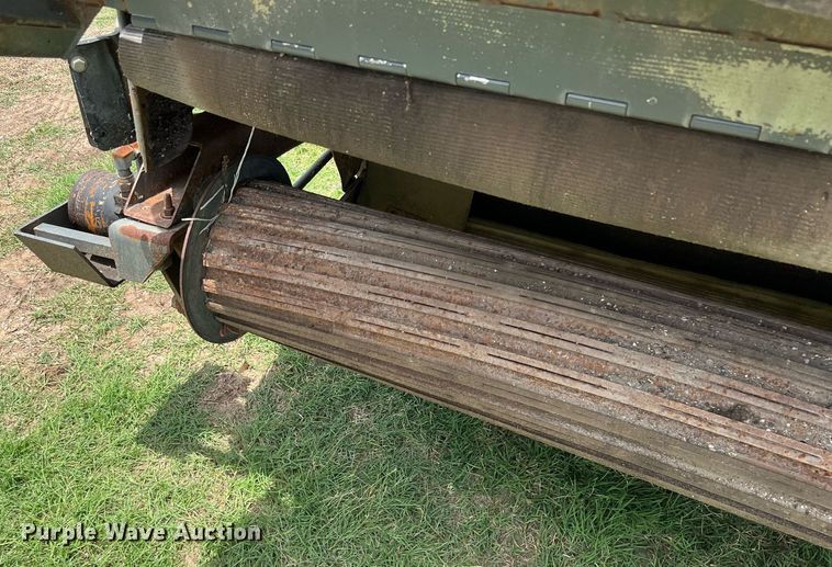 image for item DQ2078 2010 Elgin Eagle  street sweeper truck