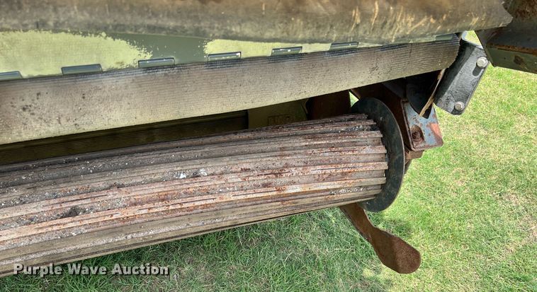 image for item DQ2078 2010 Elgin Eagle  street sweeper truck