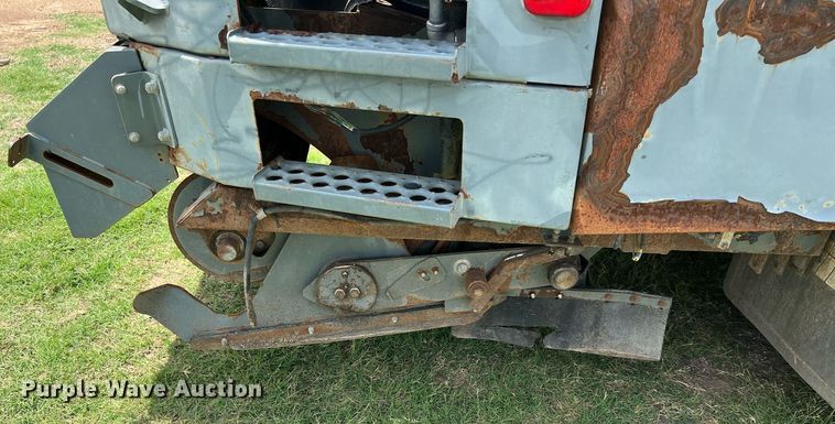 image for item DQ2078 2010 Elgin Eagle  street sweeper truck