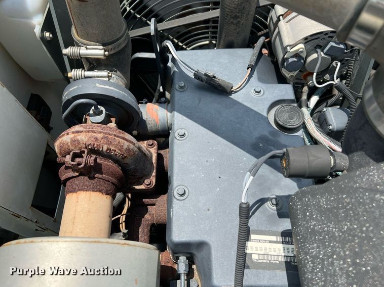 image for item DQ2078 2010 Elgin Eagle  street sweeper truck