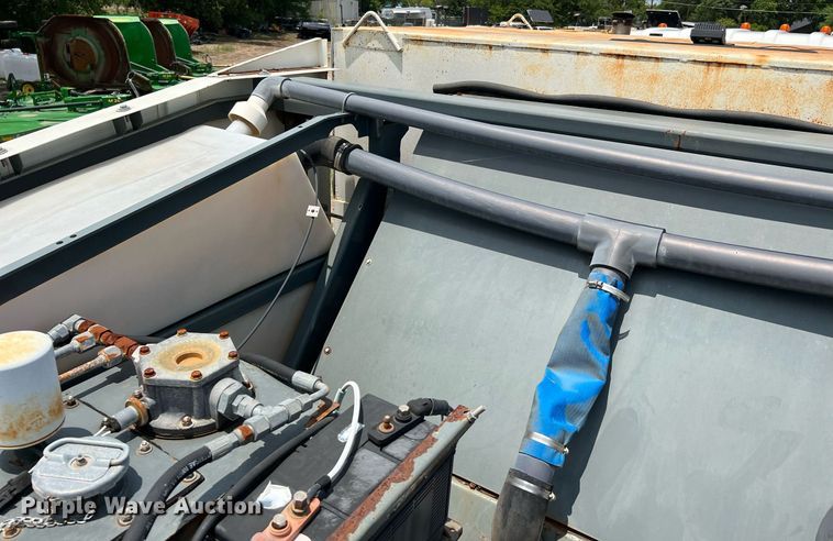 image for item DQ2078 2010 Elgin Eagle  street sweeper truck