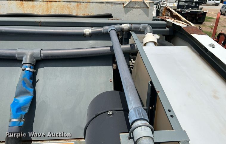 image for item DQ2078 2010 Elgin Eagle  street sweeper truck