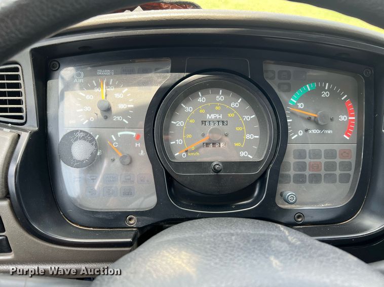 image for item DQ2078 2010 Elgin Eagle  street sweeper truck