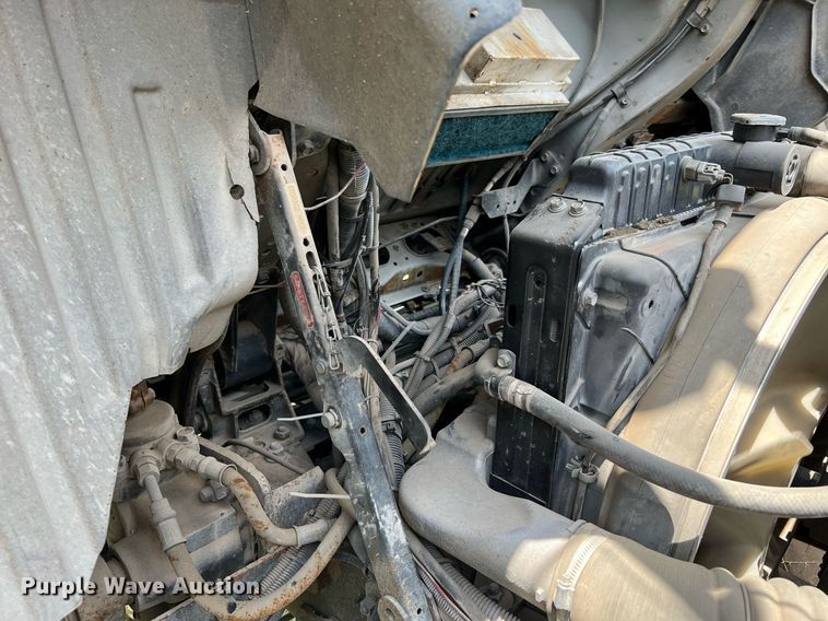 image for item DQ2078 2010 Elgin Eagle  street sweeper truck