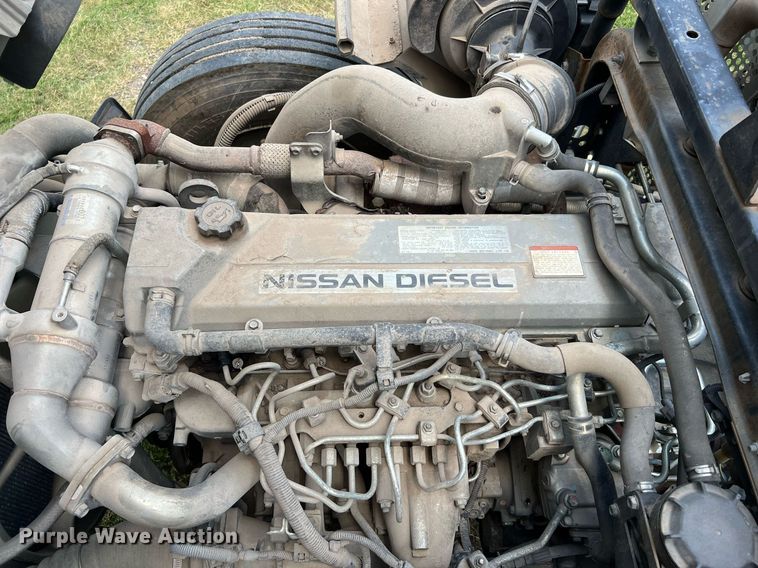 image for item DQ2078 2010 Elgin Eagle  street sweeper truck