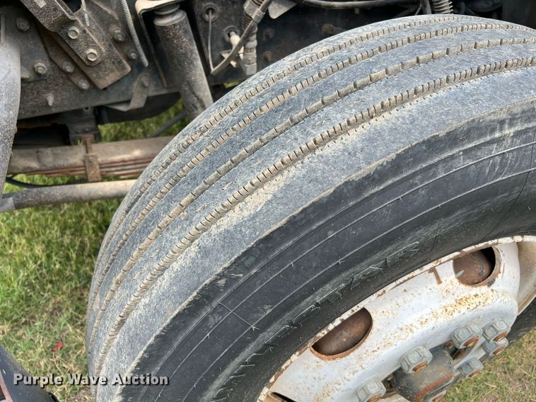 image for item DQ2078 2010 Elgin Eagle  street sweeper truck