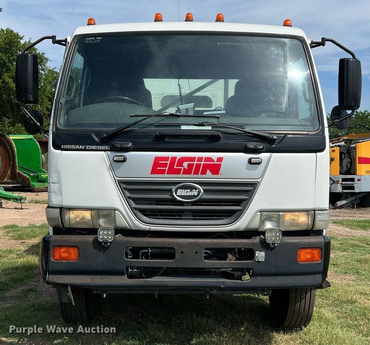 image for item DQ2079 2009 Elgin Eagle  street sweeper truck
