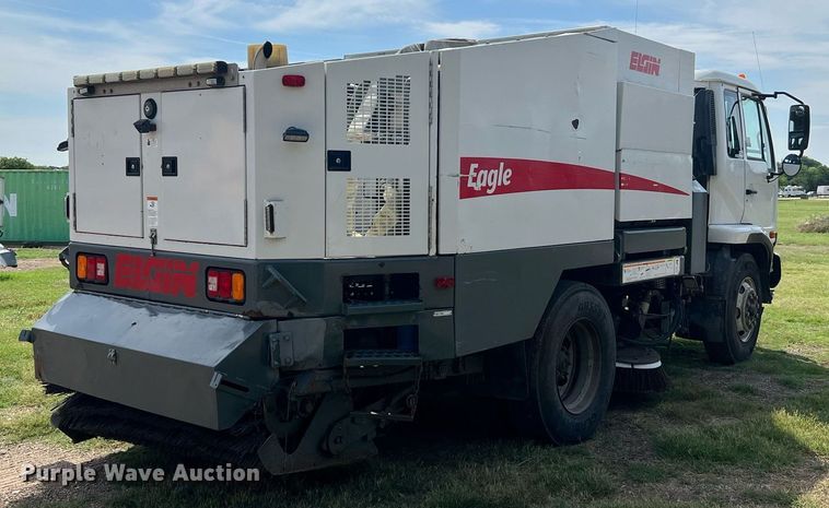 image for item DQ2079 2009 Elgin Eagle  street sweeper truck