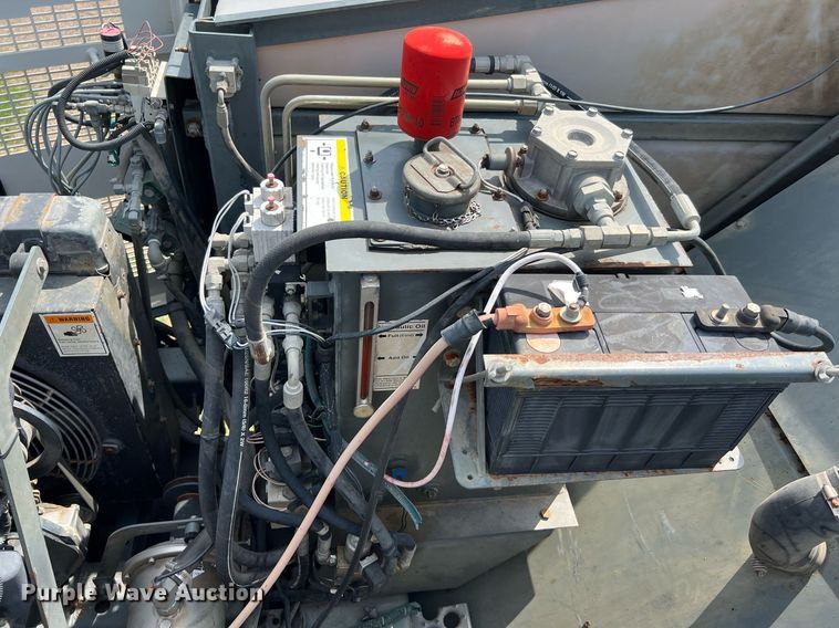 image for item DQ2079 2009 Elgin Eagle  street sweeper truck