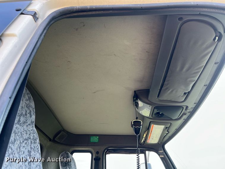 image for item DQ2079 2009 Elgin Eagle  street sweeper truck