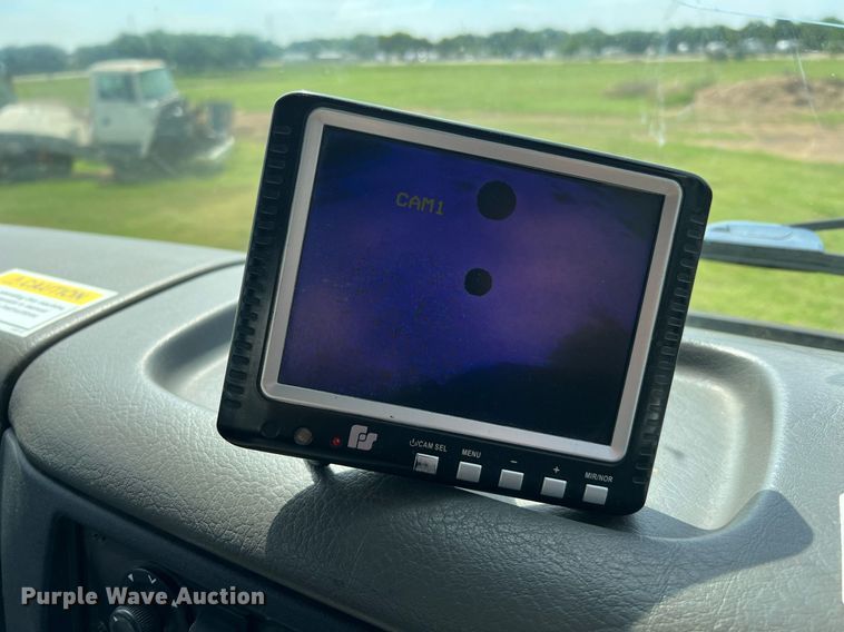 image for item DQ2079 2009 Elgin Eagle  street sweeper truck