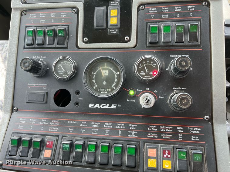 image for item DQ2079 2009 Elgin Eagle  street sweeper truck