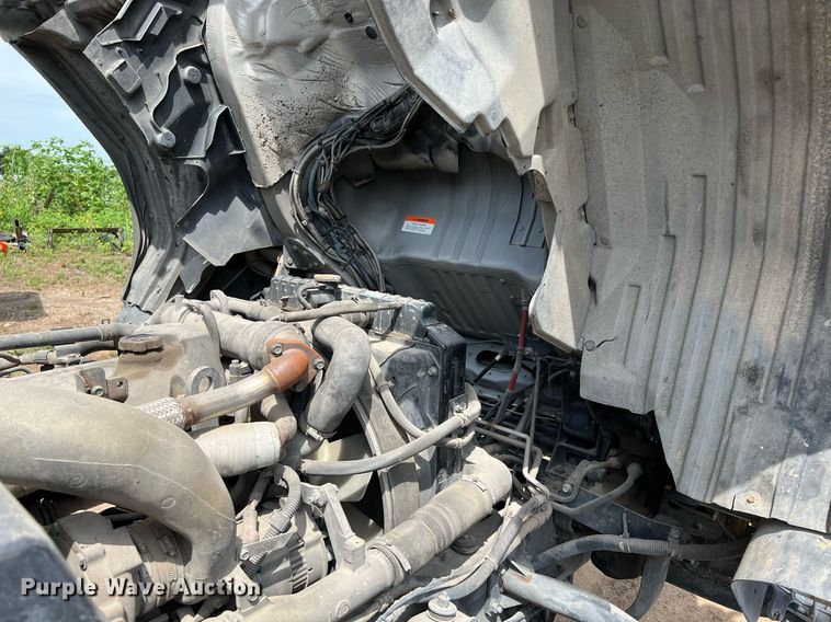 image for item DQ2079 2009 Elgin Eagle  street sweeper truck