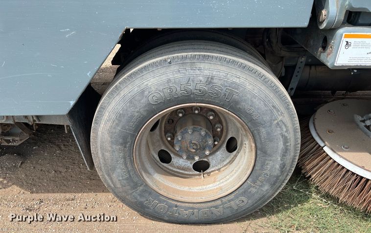 image for item DQ2079 2009 Elgin Eagle  street sweeper truck