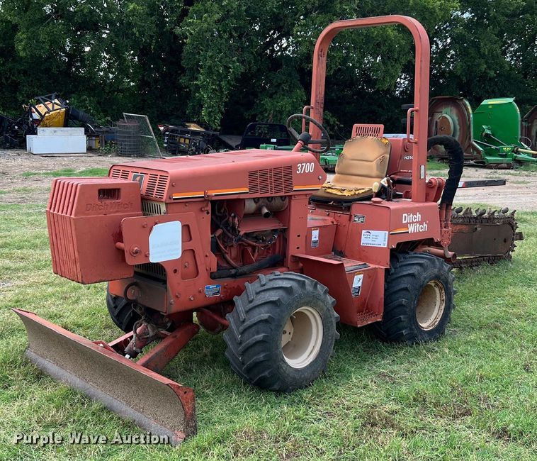 image for item DQ2088 Ditch Witch 3700  trencher