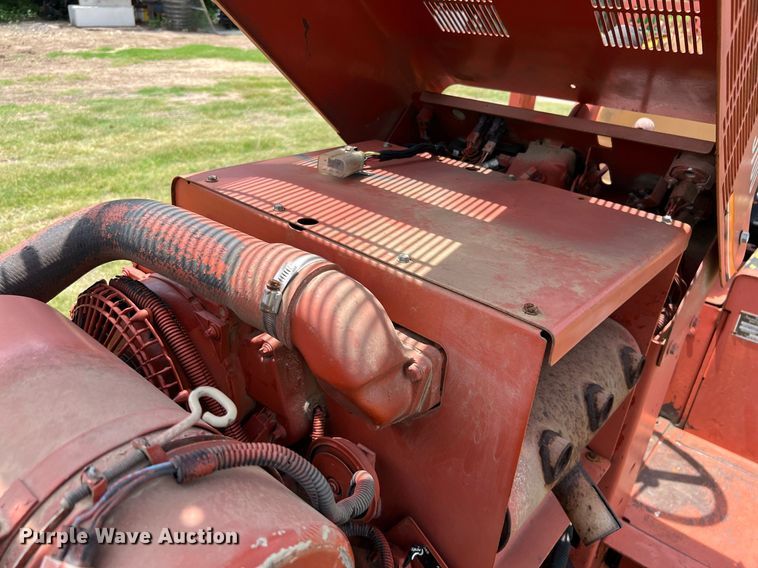 image for item DQ2088 Ditch Witch 3700  trencher