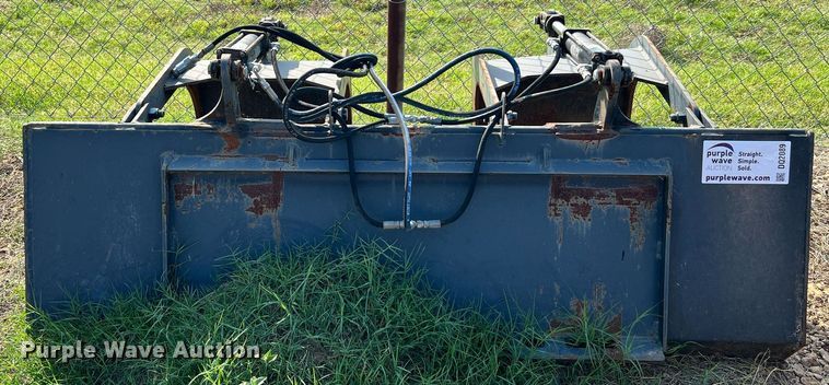 image for item DQ2089 6' W skid steer grapple bucket