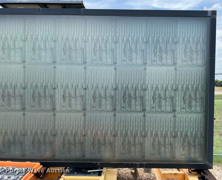 image for item DQ2090 2010 Solartech Silent Messenger  message board trailer