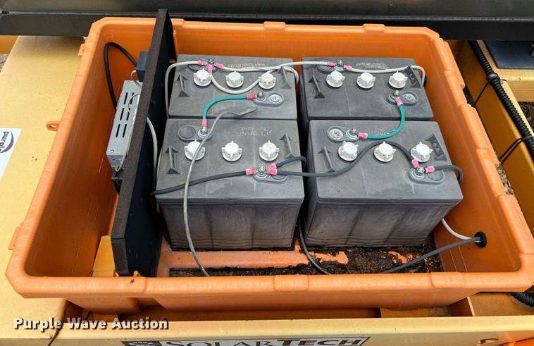 image for item DQ2090 2010 Solartech Silent Messenger  message board trailer