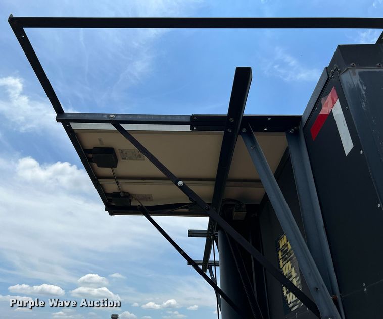 image for item DQ2090 2010 Solartech Silent Messenger  message board trailer