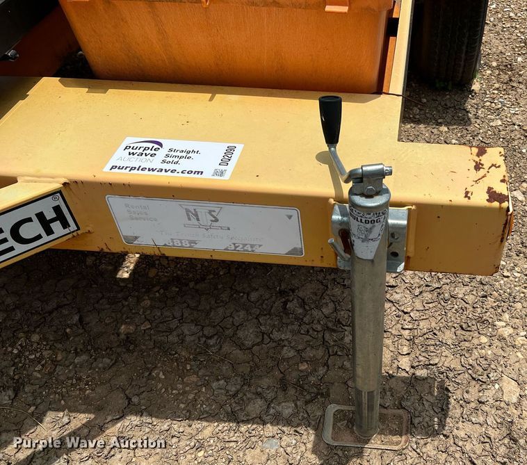 image for item DQ2090 2010 Solartech Silent Messenger  message board trailer