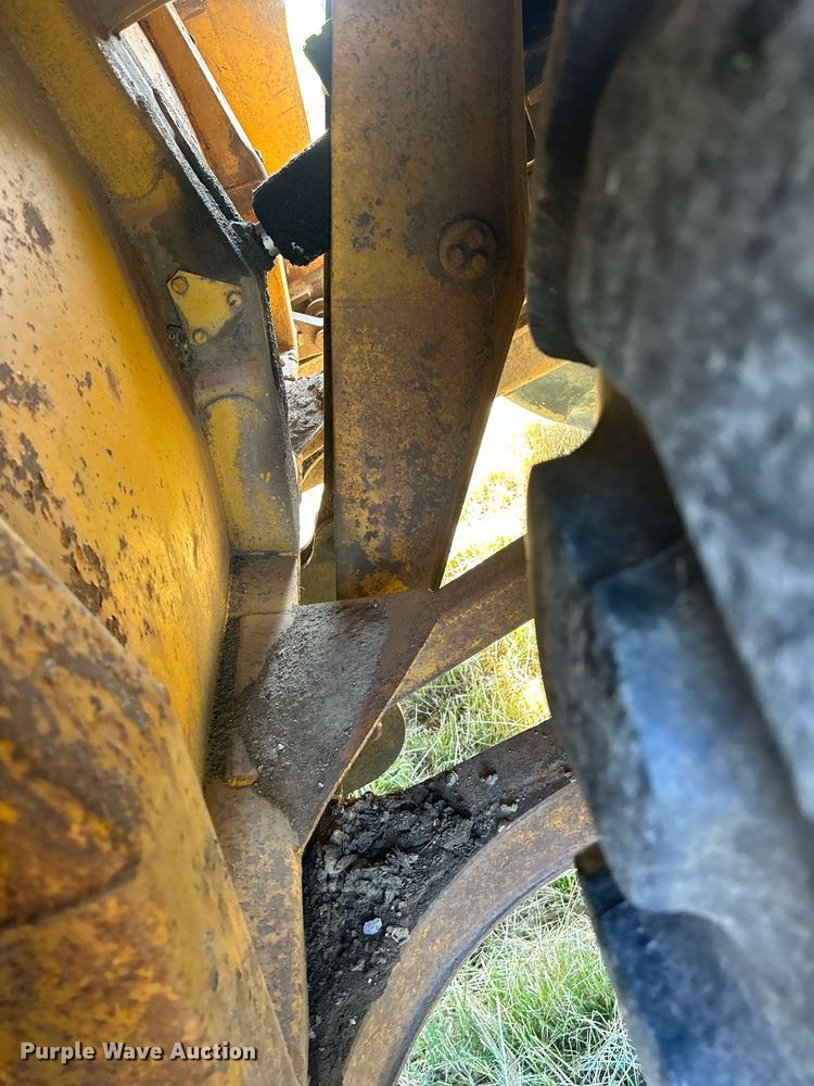 image for item DR4690 1970 Caterpillar 613  elevating scraper