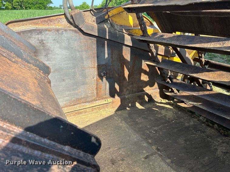 image for item DR4690 1970 Caterpillar 613  elevating scraper