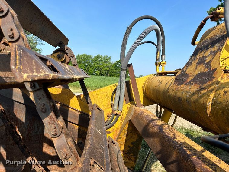 image for item DR4690 1970 Caterpillar 613  elevating scraper