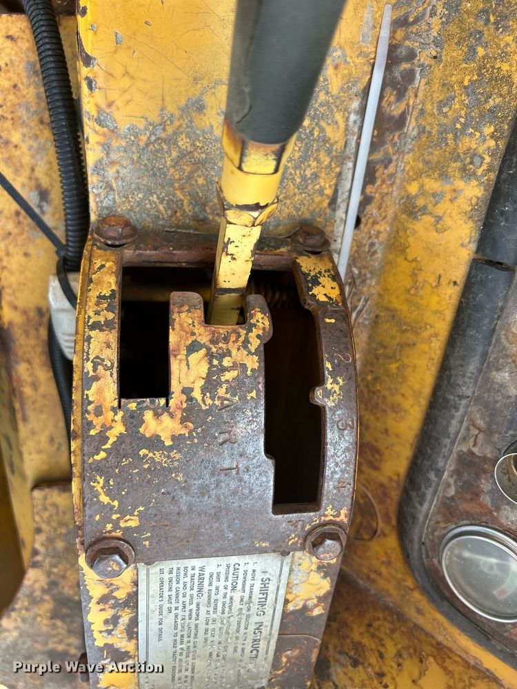 image for item DR4690 1970 Caterpillar 613  elevating scraper