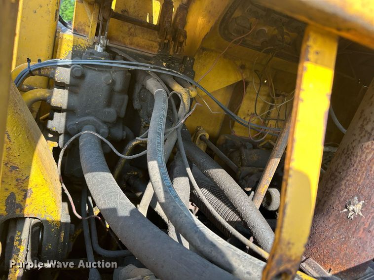 image for item DR4690 1970 Caterpillar 613  elevating scraper