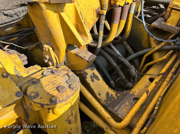 image for item DR4690 1970 Caterpillar 613  elevating scraper