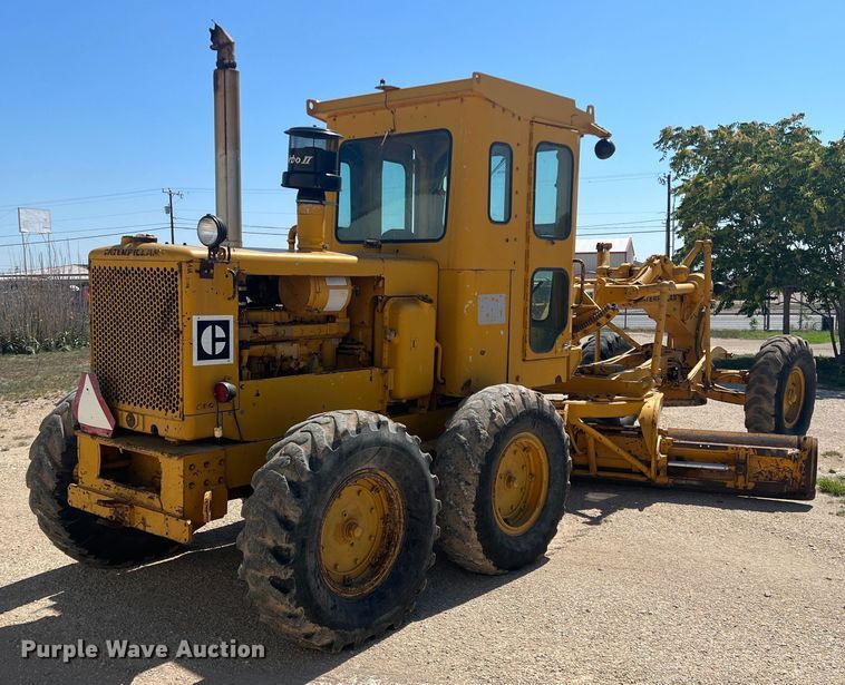 image for item DR5746 1973 Caterpillar 12F  rigid frame motor grader