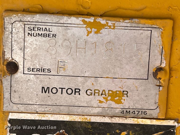 image for item DR5746 1973 Caterpillar 12F  rigid frame motor grader