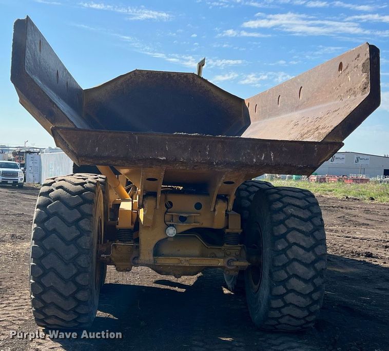 image for item DR5753 2002 Caterpillar 730  haul truck