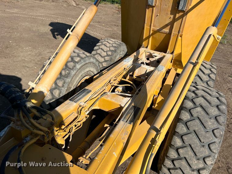 image for item DR5753 2002 Caterpillar 730  haul truck