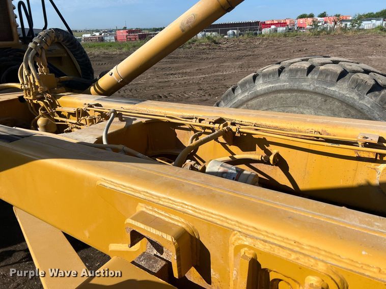 image for item DR5753 2002 Caterpillar 730  haul truck