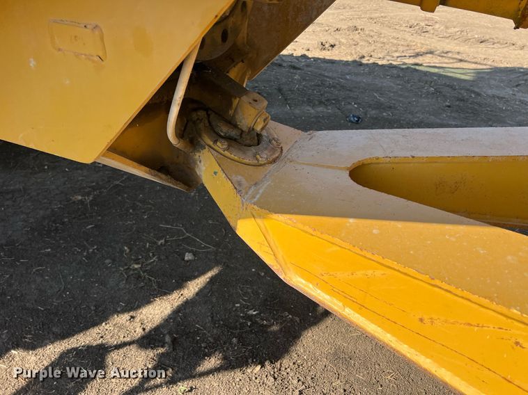 image for item DR5753 2002 Caterpillar 730  haul truck