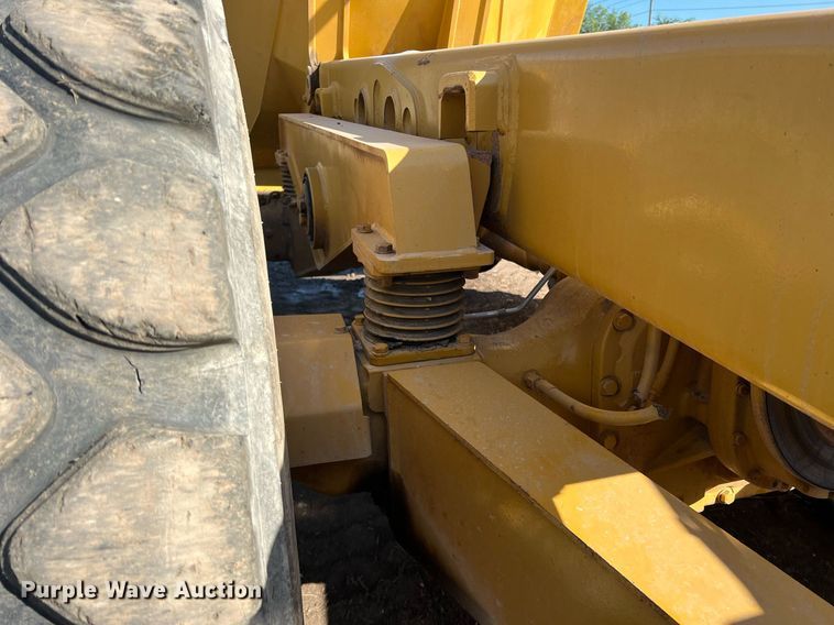 image for item DR5753 2002 Caterpillar 730  haul truck