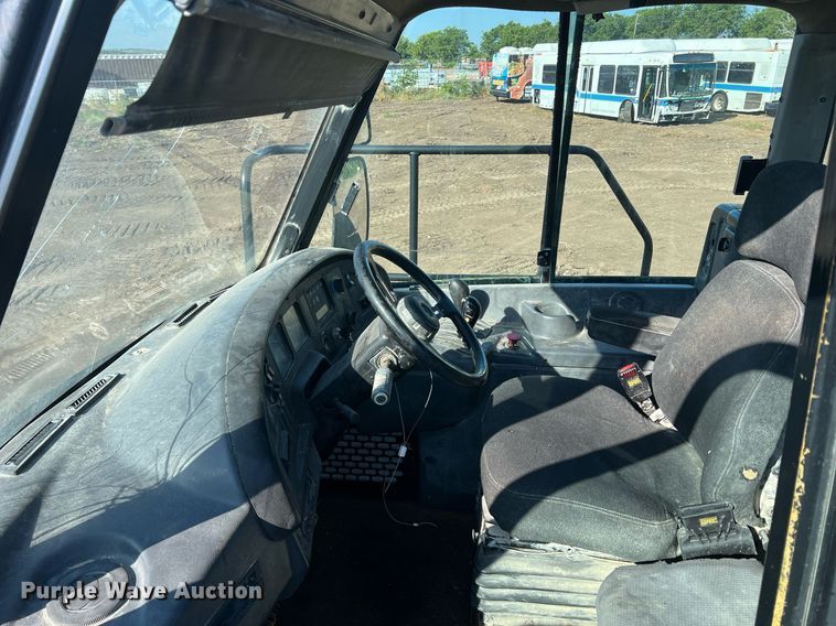 image for item DR5753 2002 Caterpillar 730  haul truck