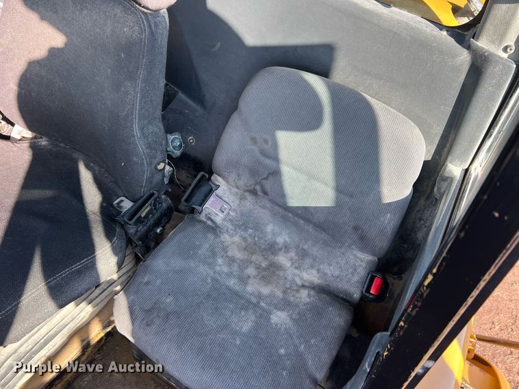 image for item DR5753 2002 Caterpillar 730  haul truck