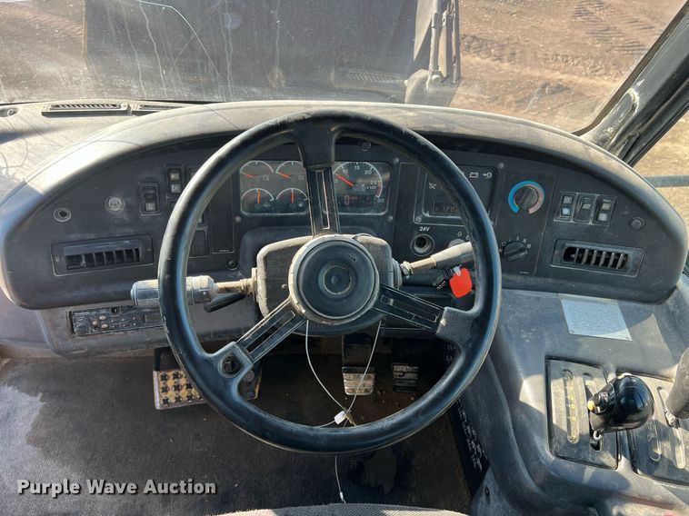 image for item DR5753 2002 Caterpillar 730  haul truck