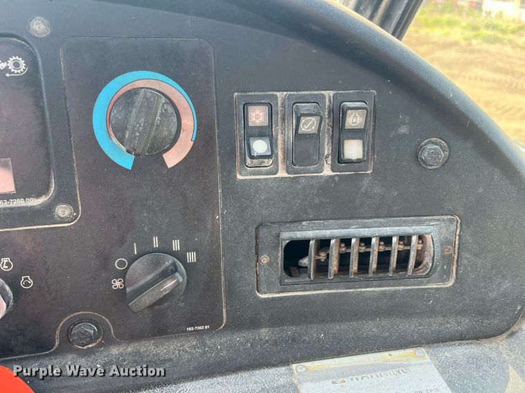 image for item DR5753 2002 Caterpillar 730  haul truck