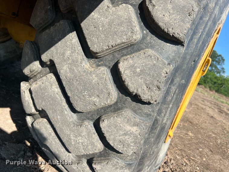 image for item DR5753 2002 Caterpillar 730  haul truck