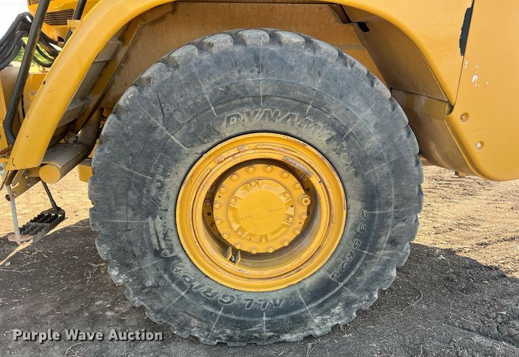 image for item DR5753 2002 Caterpillar 730  haul truck