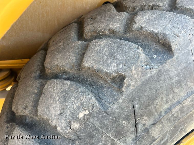 image for item DR5753 2002 Caterpillar 730  haul truck