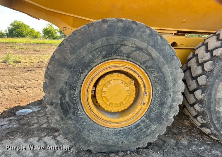 image for item DR5753 2002 Caterpillar 730  haul truck