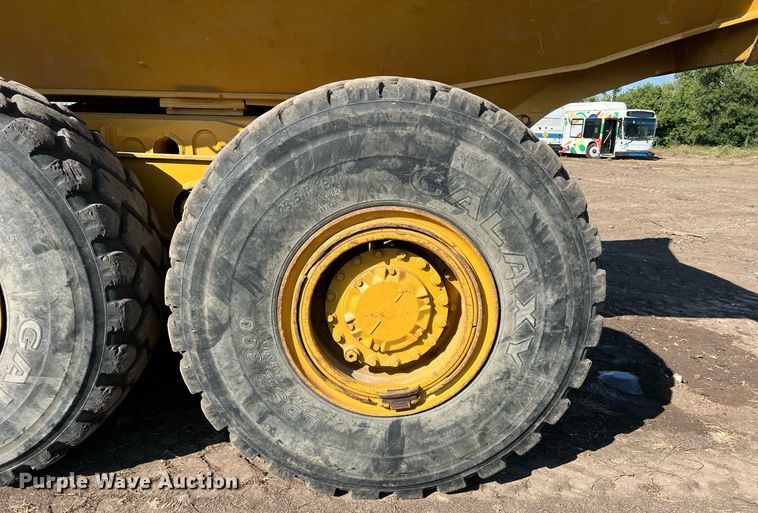 image for item DR5753 2002 Caterpillar 730  haul truck