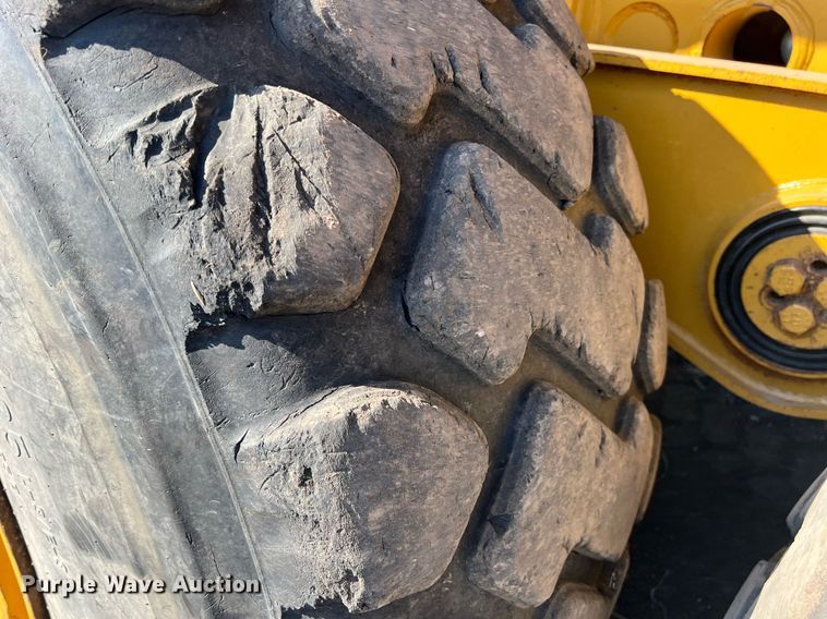 image for item DR5753 2002 Caterpillar 730  haul truck