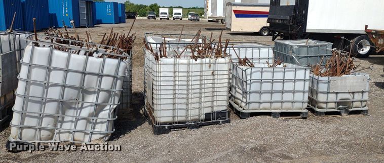 image for item DS6424 (10) totes of stakes