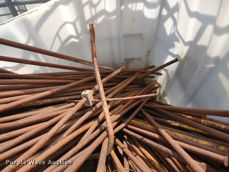 image for item DS6424 (10) totes of stakes